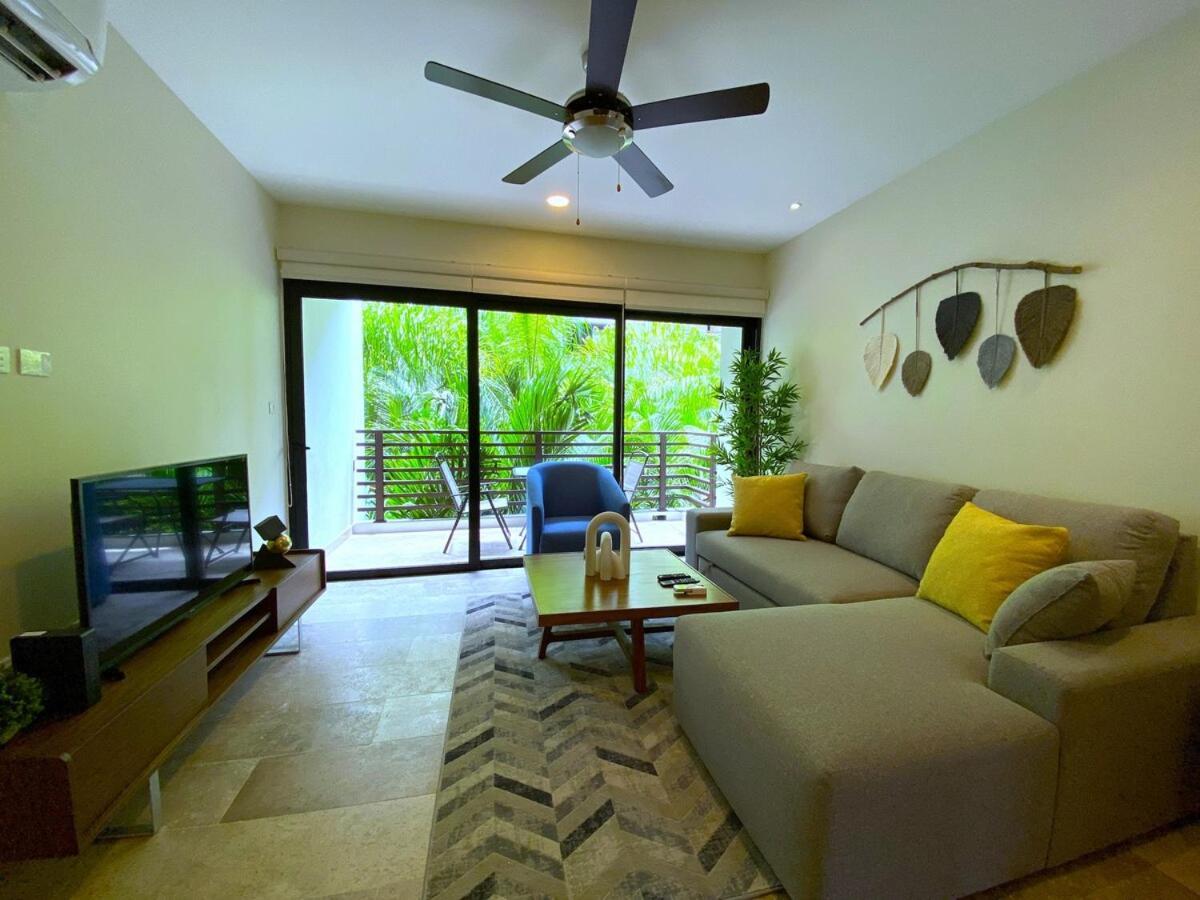 Seaview Roof Pool, Gym Onsite, 4 Blocks To 5th Ave *